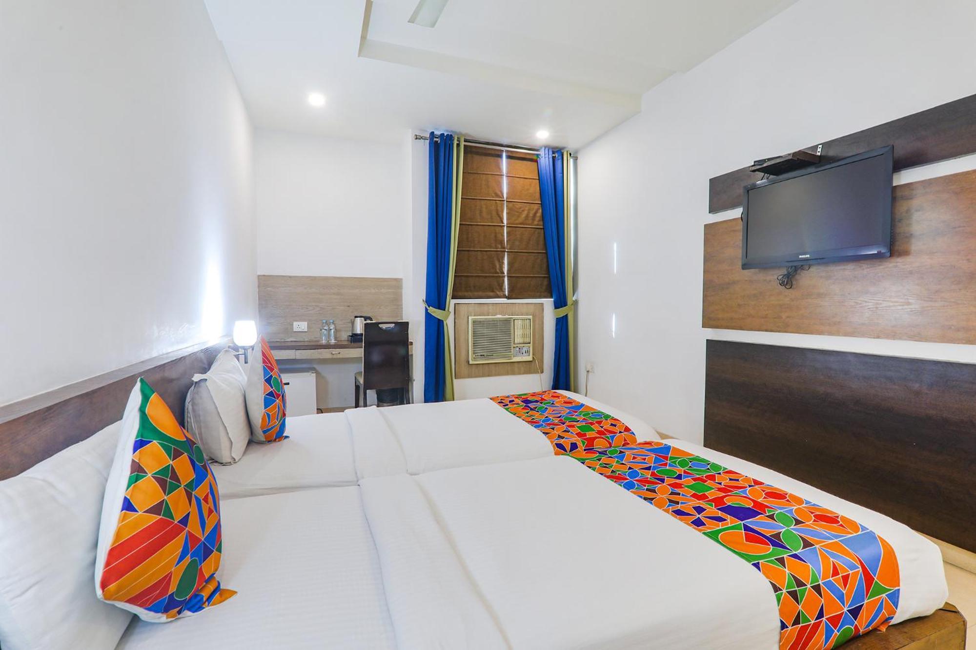 לקנאו Fabhotel Prime The Continental מראה חיצוני תמונה